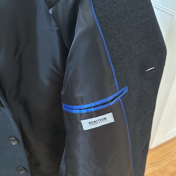 NWT Kenneth Cole Reaction Stylish luxe classic fit Overcoat. SZ 48 R (SKU B) - Picture 10 of 14